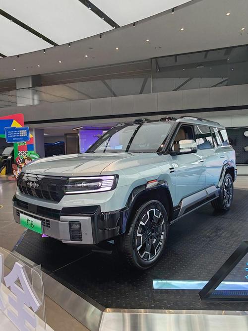 佛山113比亚迪方程豹硬派越野的爆款，英菲尼迪35周年与你共成长